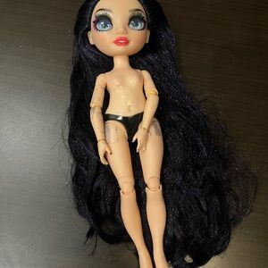 Ainsley Shadow High/Rainbow High Doll